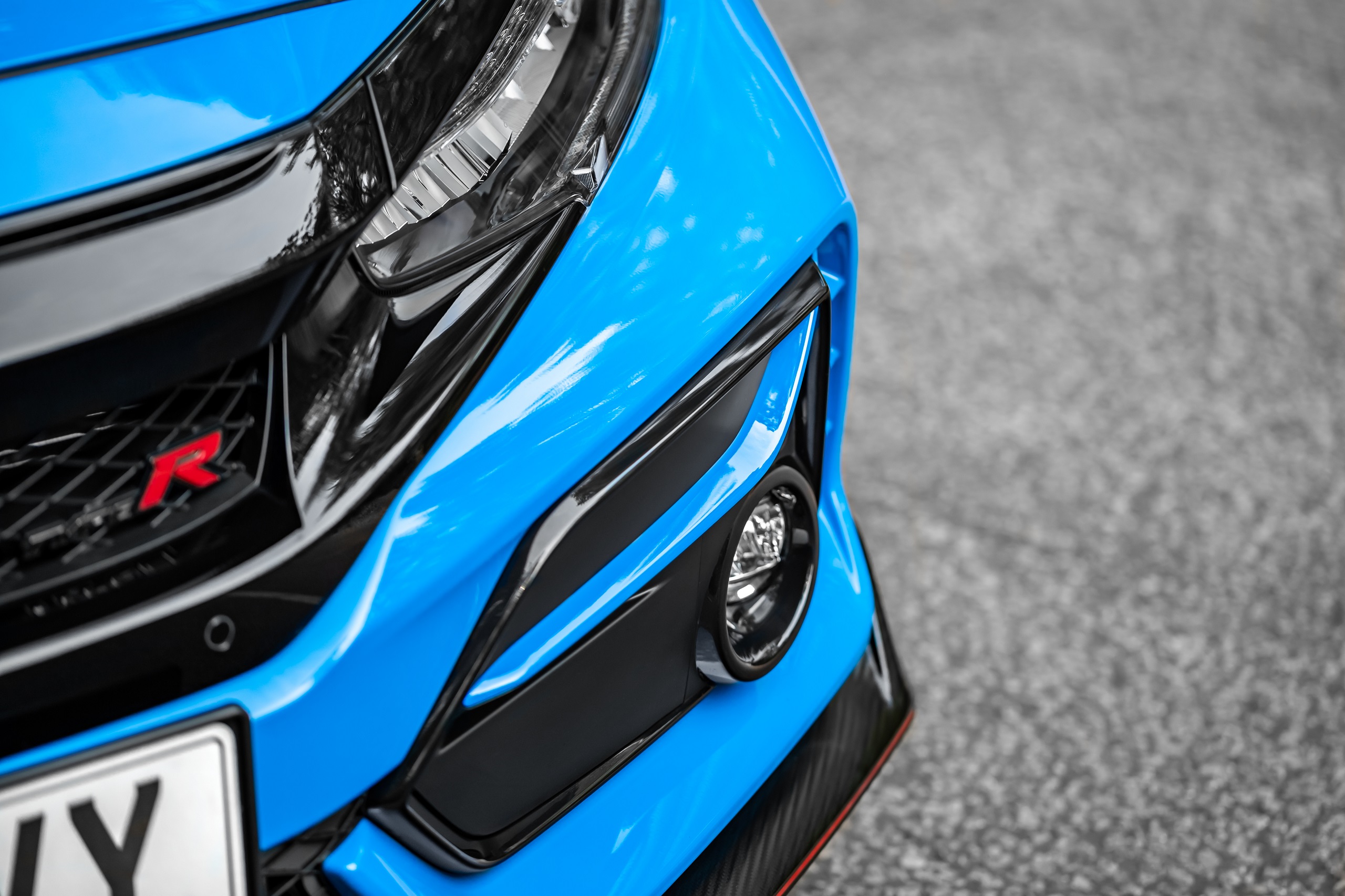 Download 2020 Honda Civic Type R [UK-spec] - Headlight HD Wallpaper 2560x1706 #21