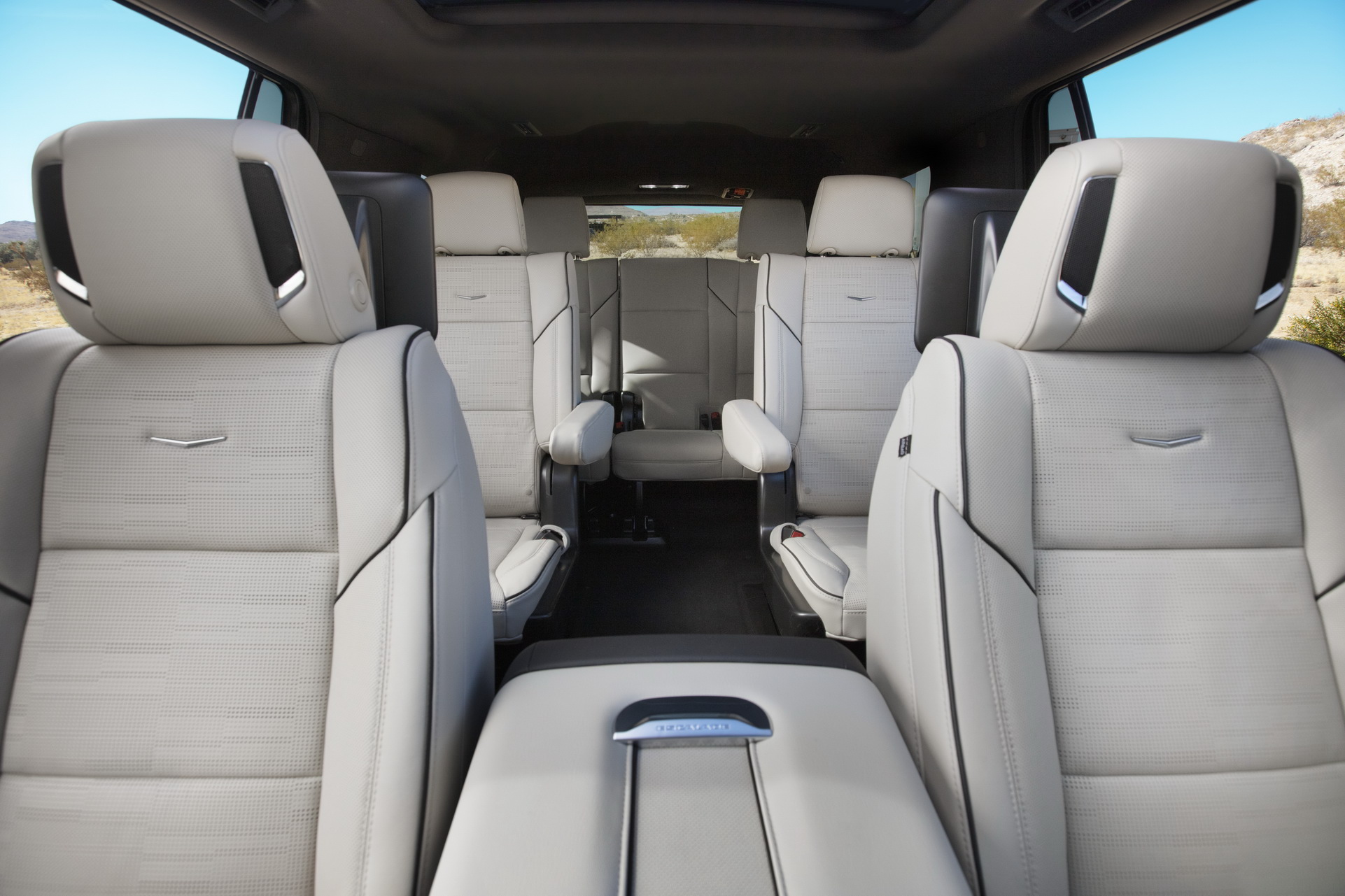 Download 2021 Cadillac Escalade - Interior, Seats HD Wallpaper 1922x1281 #97