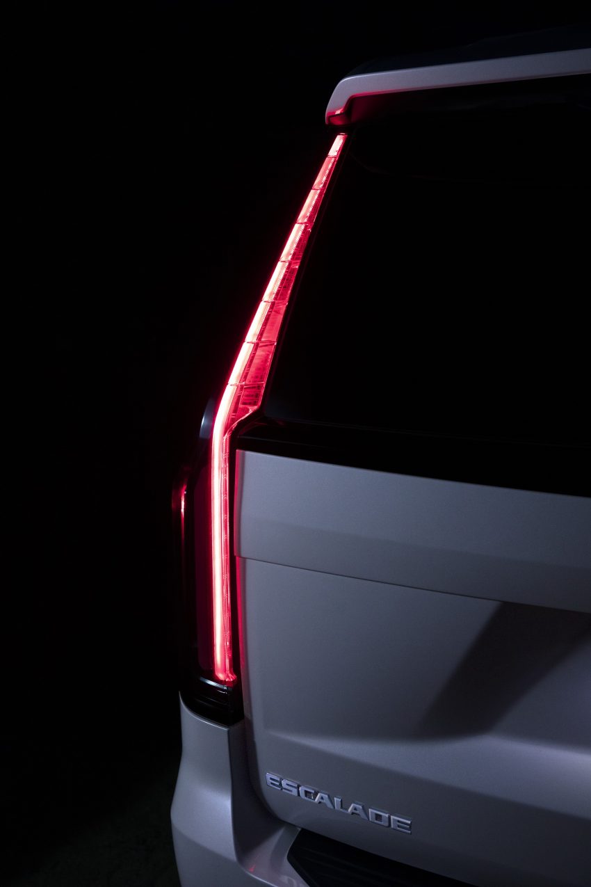 2021 Cadillac Escalade - Tail Light Phone Wallpaper 850x1275 #58