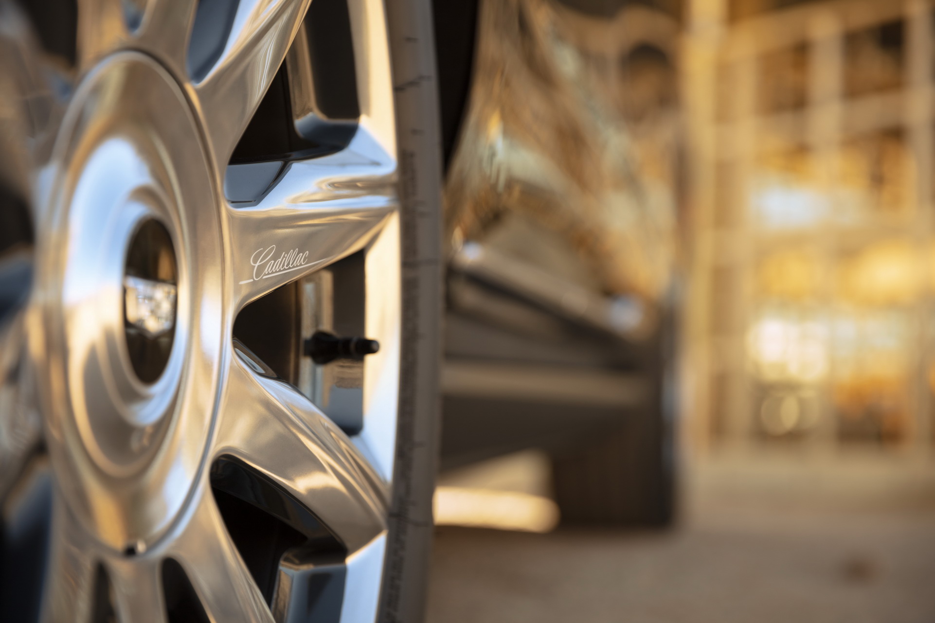 Download 2021 Cadillac Escalade - Wheel HD Wallpaper 1922x1281 #60