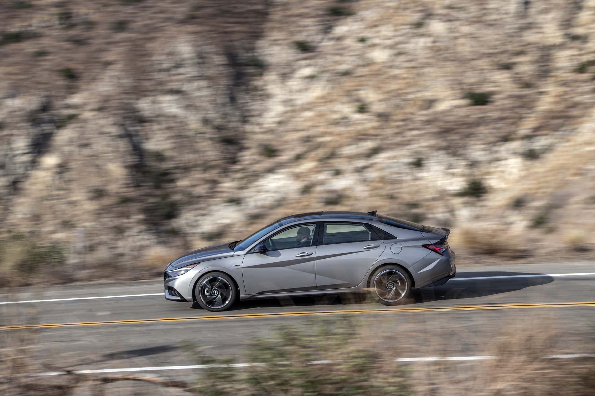 Download 2021 Hyundai Elantra N Line - Side HD Wallpaper 1920x1280 #70