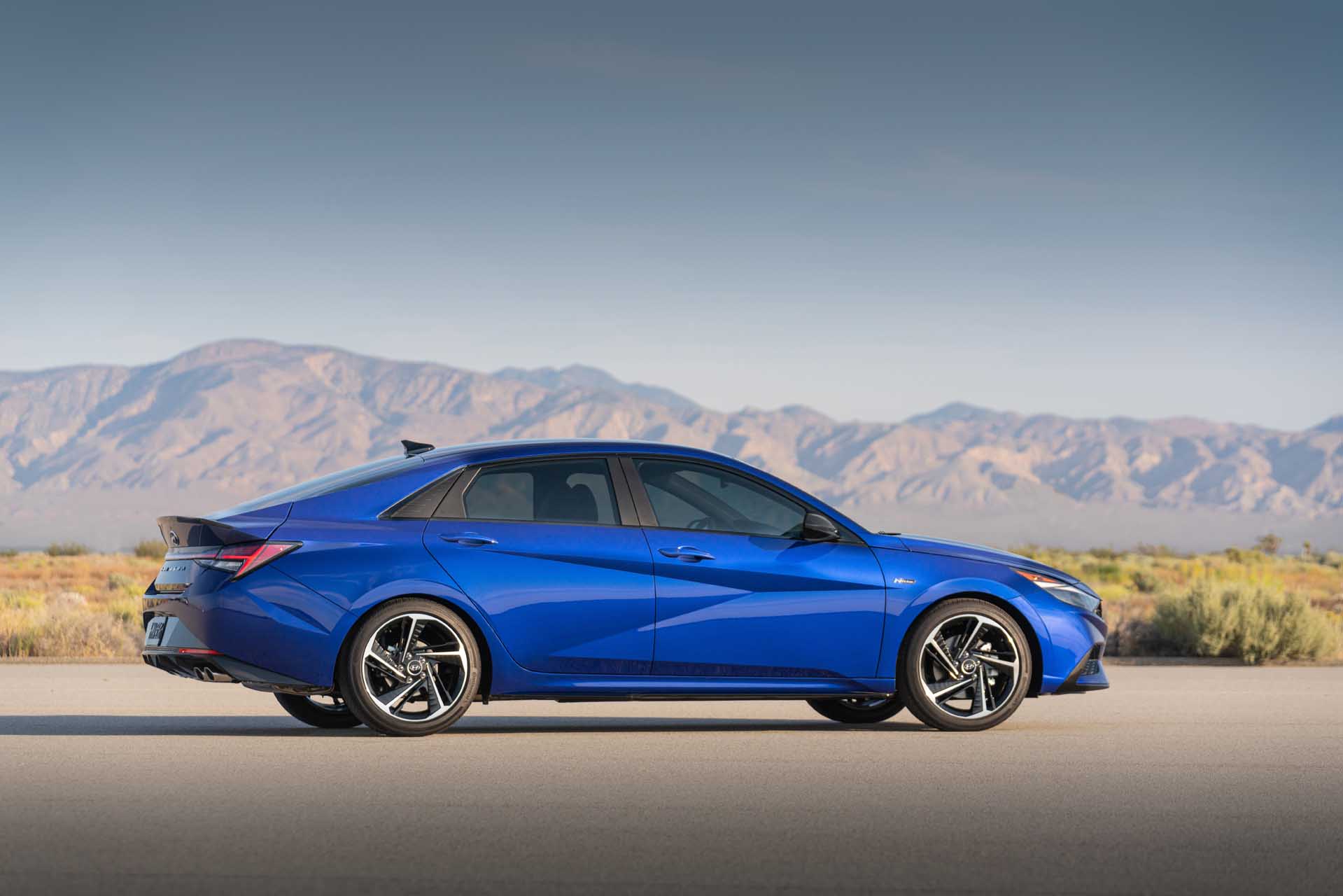 Download 2021 Hyundai Elantra N Line - Side HD Wallpaper 1919x1280 #28