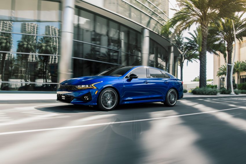 2021 Kia K5 GT - Front Three-Quarter Wallpaper 850x567 #3