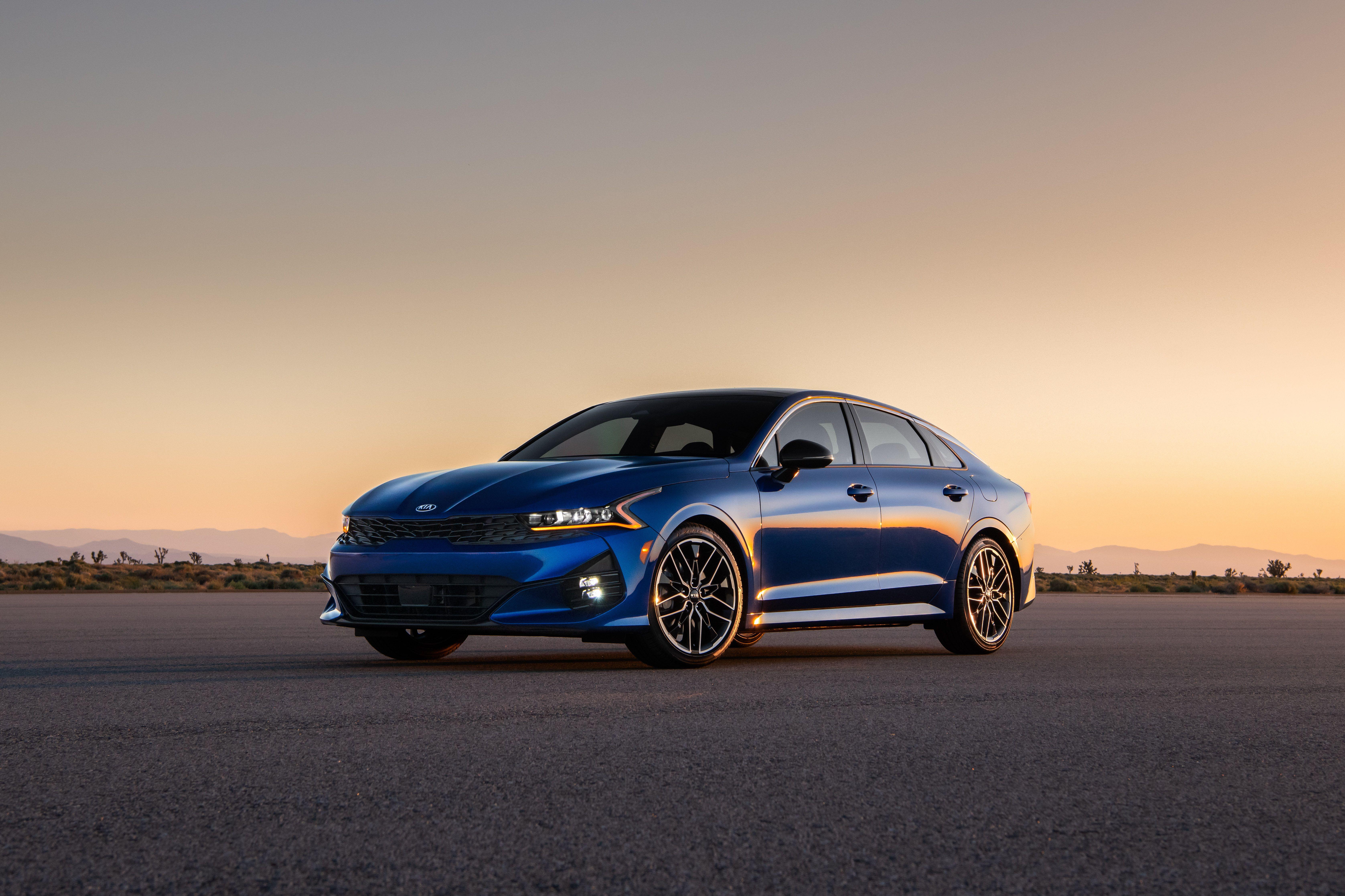 Download 2021 Kia K5 GT - Front Three-Quarter HD Wallpaper 6707x4471 #11