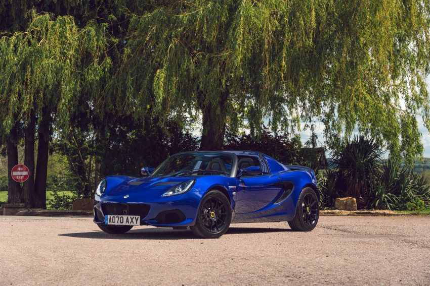 2021 Lotus Elise Sport 240 Final Edition - Front Three-Quarter Wallpaper 850x567 #37