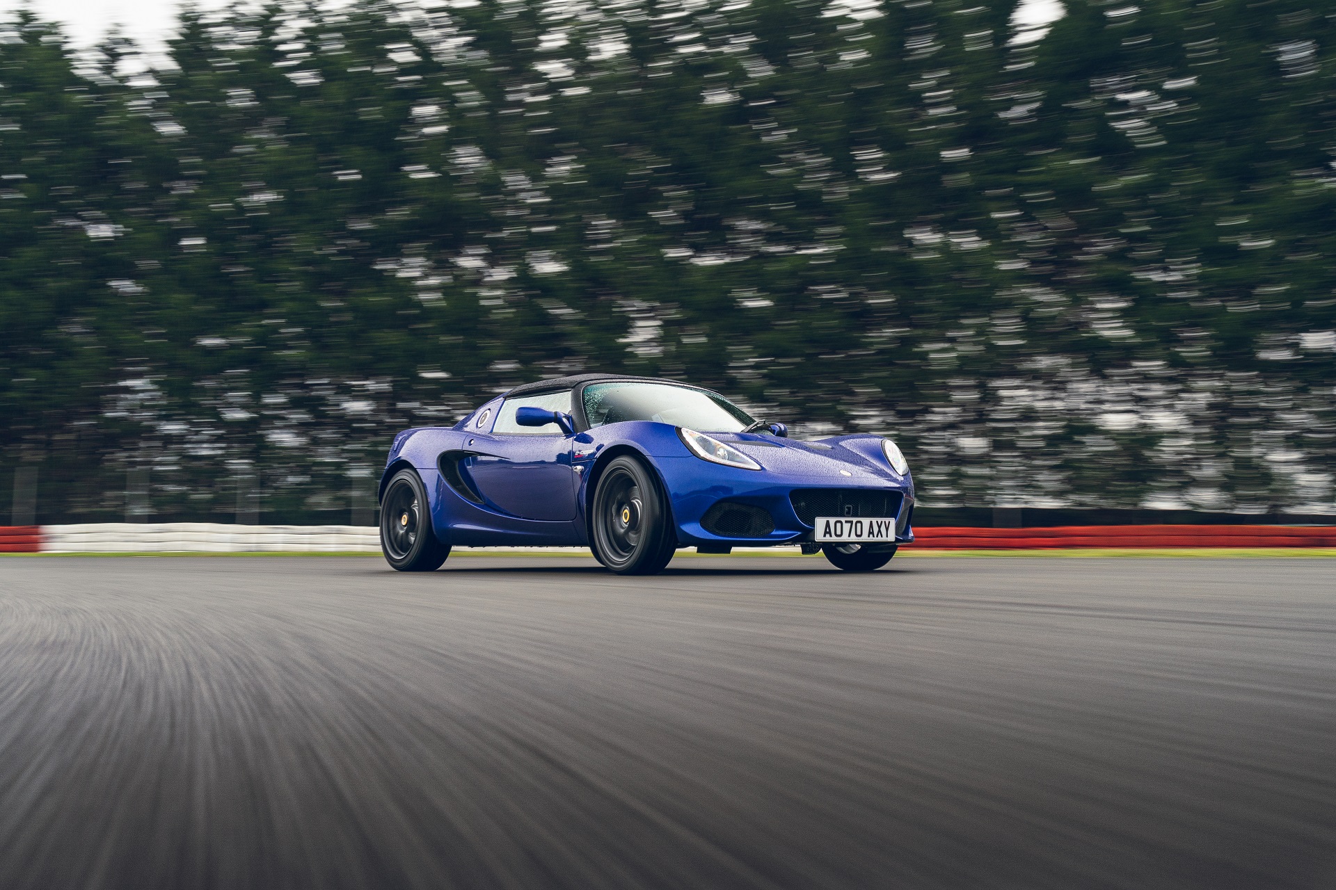 Download 2021 Lotus Elise Sport 240 Final Edition - Front Three-Quarter HD Wallpaper 1920x1280 #11