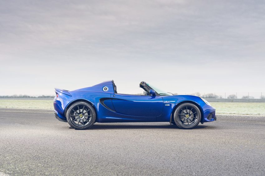 2021 Lotus Elise Sport 240 Final Edition - Side Wallpaper 850x567 #21
