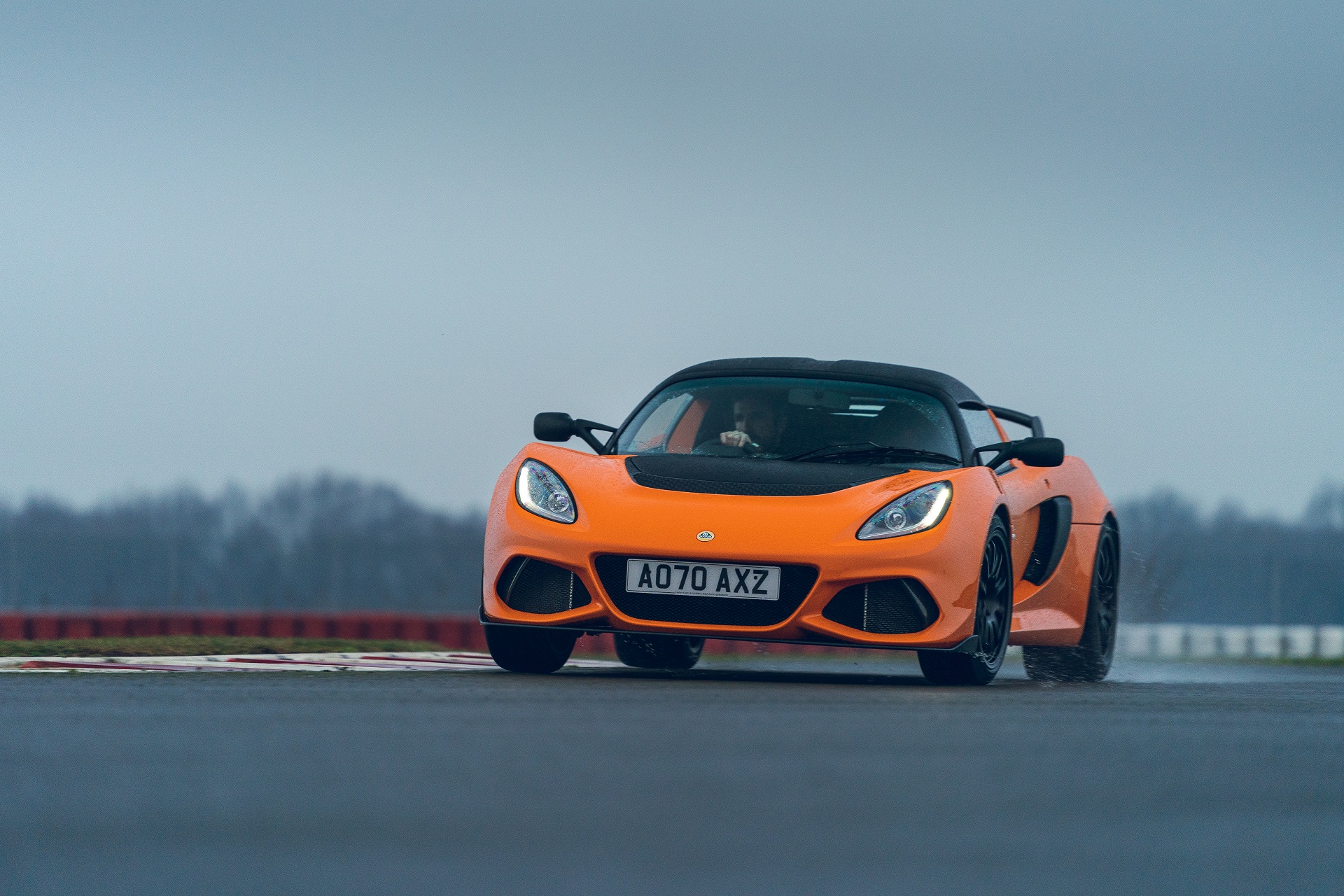 Download 2021 Lotus Exige Sport 390 Final Edition - Front HD Wallpaper 1920x1280 #28