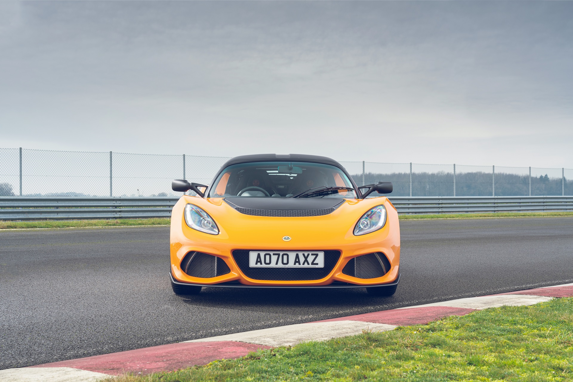 Download 2021 Lotus Exige Sport 390 Final Edition - Front HD Wallpaper 1920x1280 #33