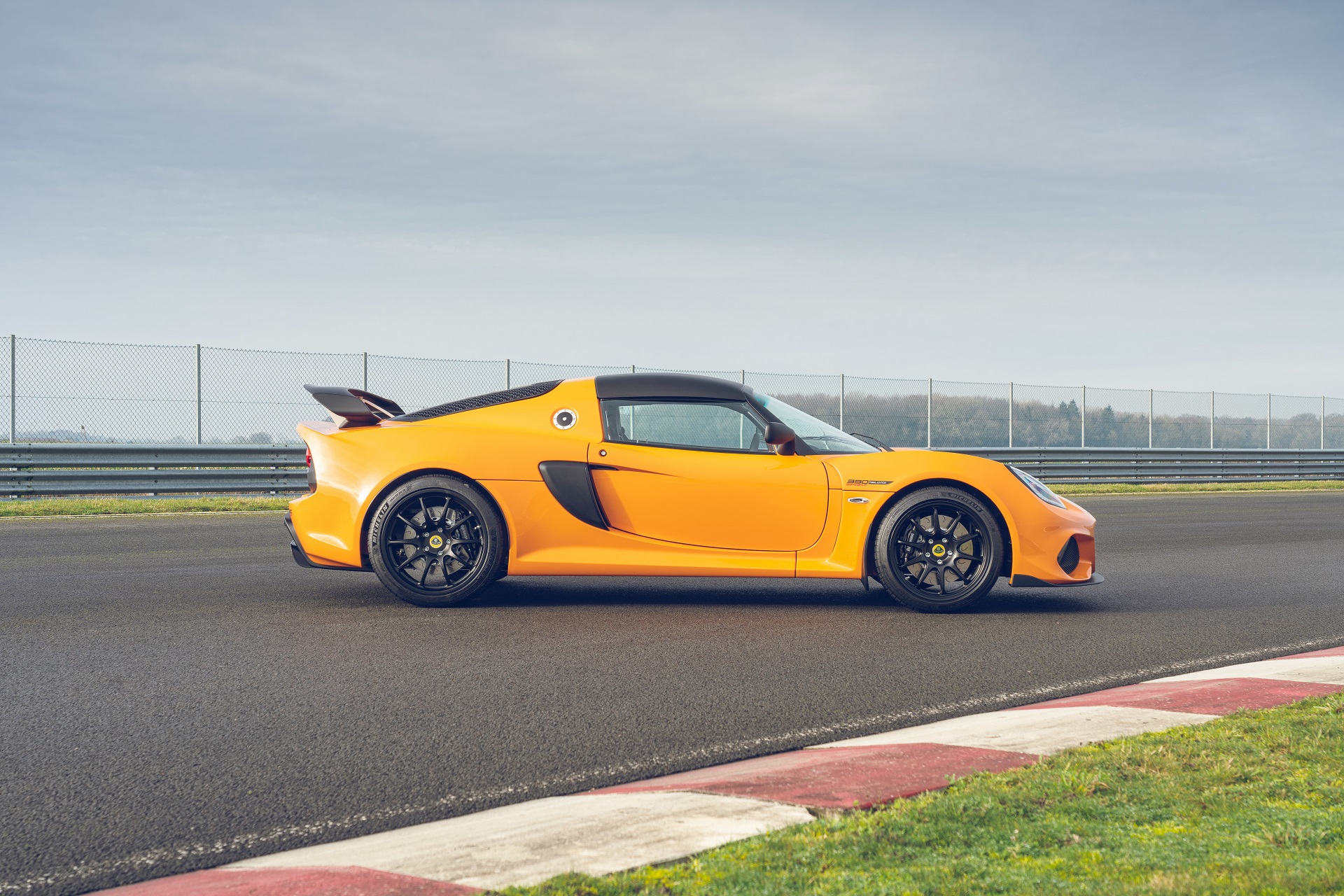 Download 2021 Lotus Exige Sport 390 Final Edition - Side HD Wallpaper 1920x1280 #38