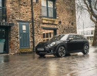 2021 Mini Clubman Cooper S Shadow Edition - Front Three-Quarter Wallpaper 190x150