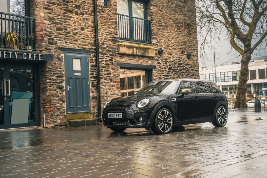 2021 Mini Clubman Cooper S Shadow Edition - Front Three-Quarter Wallpaper 850x567 #3