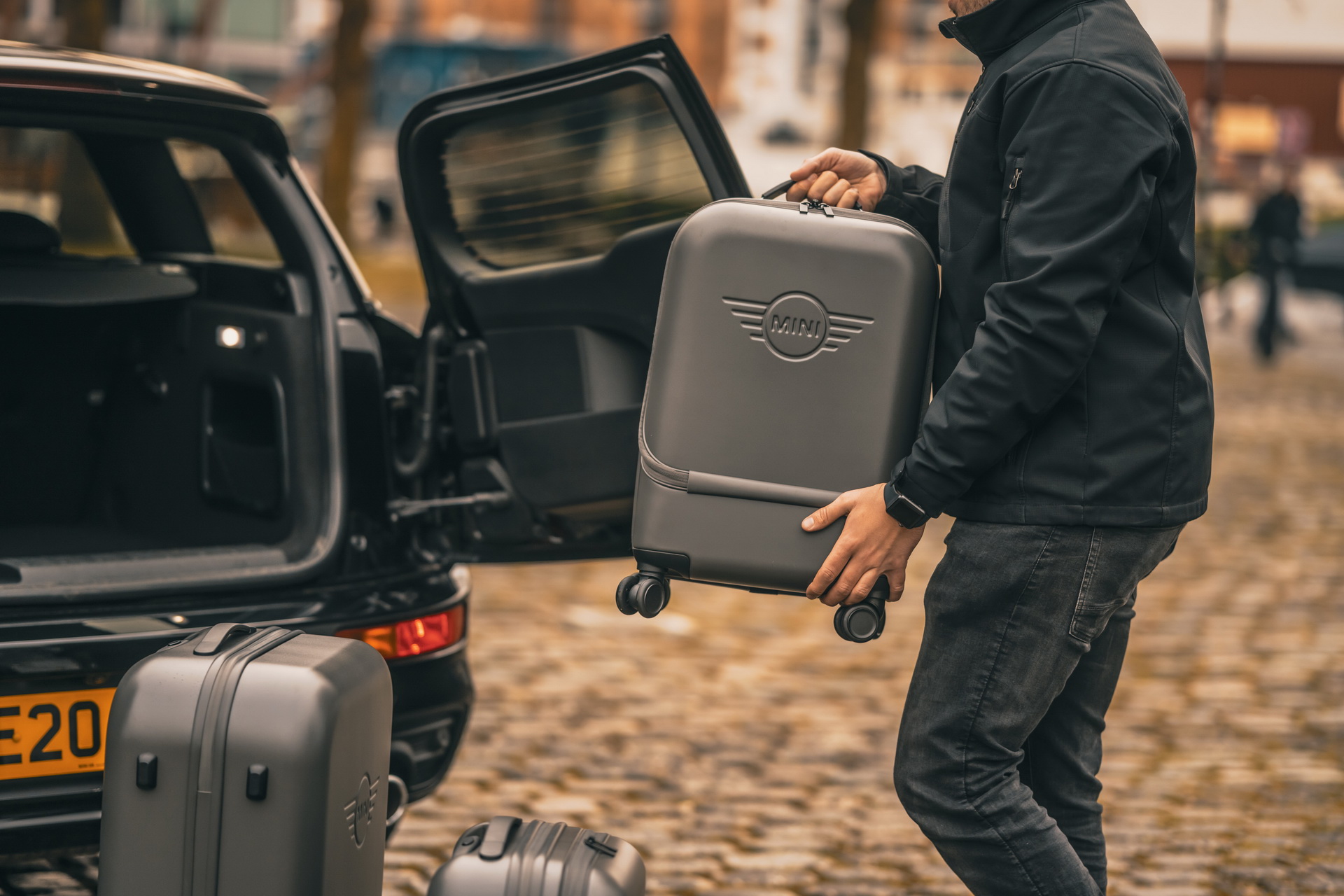 Download 2021 Mini Clubman Cooper S Shadow Edition - Trunk HD Wallpaper 1920x1280 #17