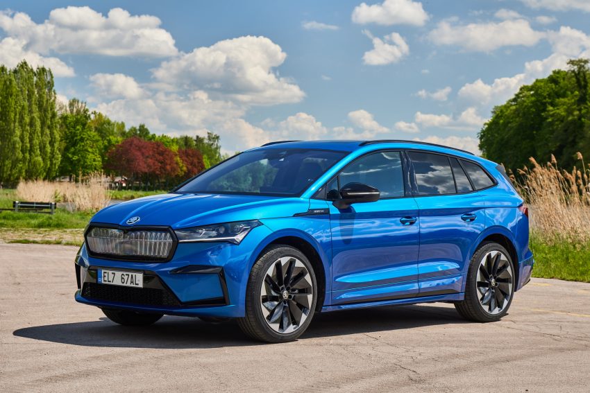 2021 Skoda Enyaq Sportline iV 80x - Front Three-Quarter Wallpaper 850x567 #11