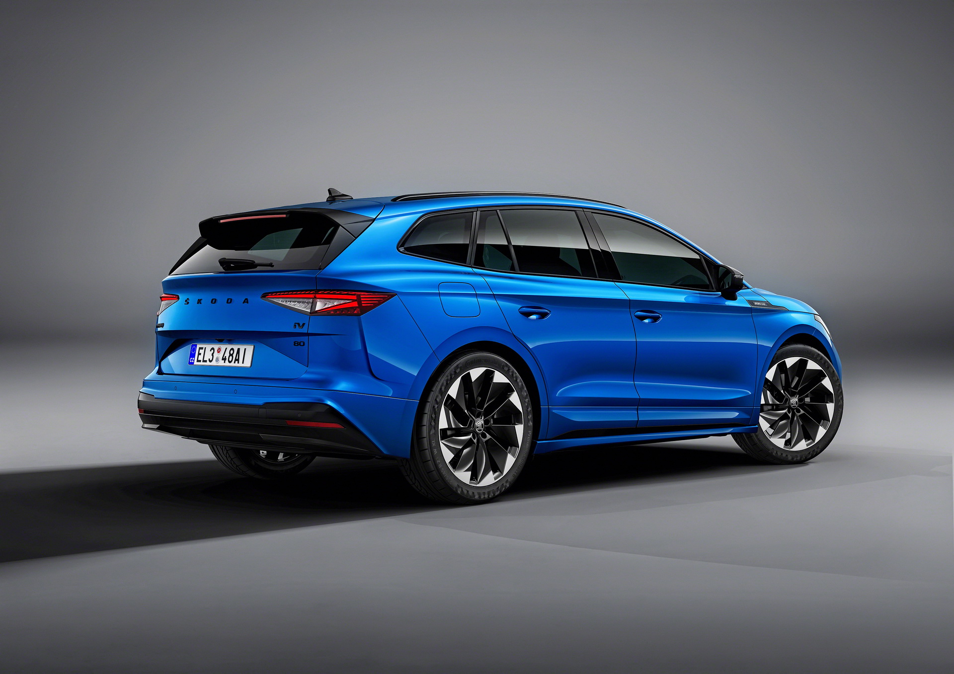 Download 2021 Skoda Enyaq Sportline iV 80x - Rear Three-Quarter HD Wallpaper 1920x1357 #81