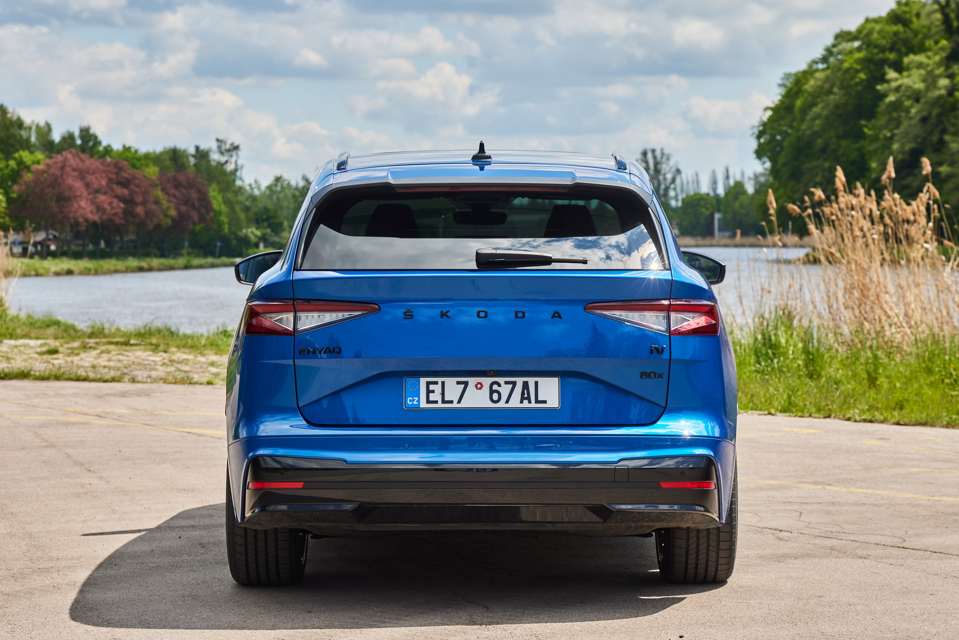 Download 2021 Skoda Enyaq Sportline iV 80x - Rear HD Wallpaper 1920x1281 #15