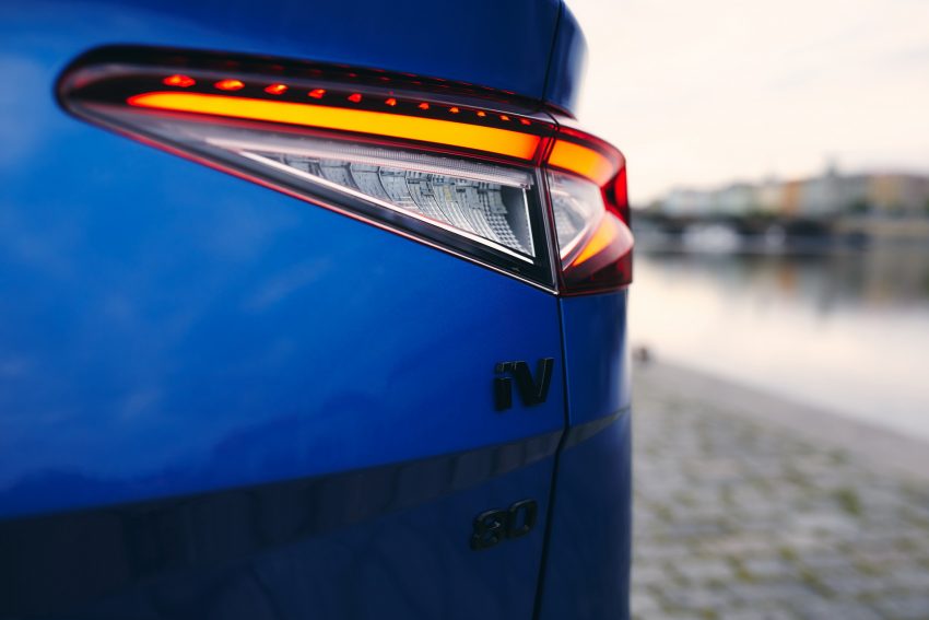 2021 Skoda Enyaq Sportline iV 80x - Tail Light Wallpaper 850x567 #71