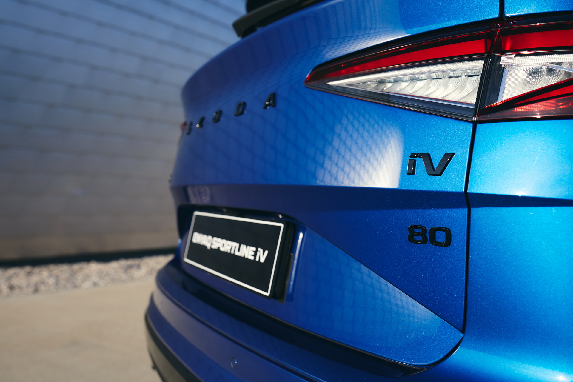 Download 2021 Skoda Enyaq Sportline iV 80x - Tail Light HD Wallpaper 1920x1280 #70