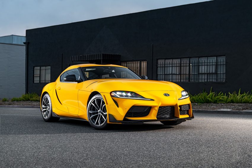 2021 Toyota GR Supra 2.0 - Front Three-Quarter Wallpaper 850x566 #31