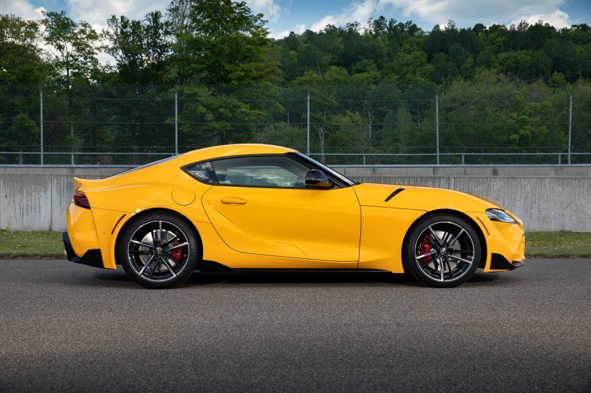 2021 Toyota GR Supra 2.0 - Side Wallpaper 850x566 #36