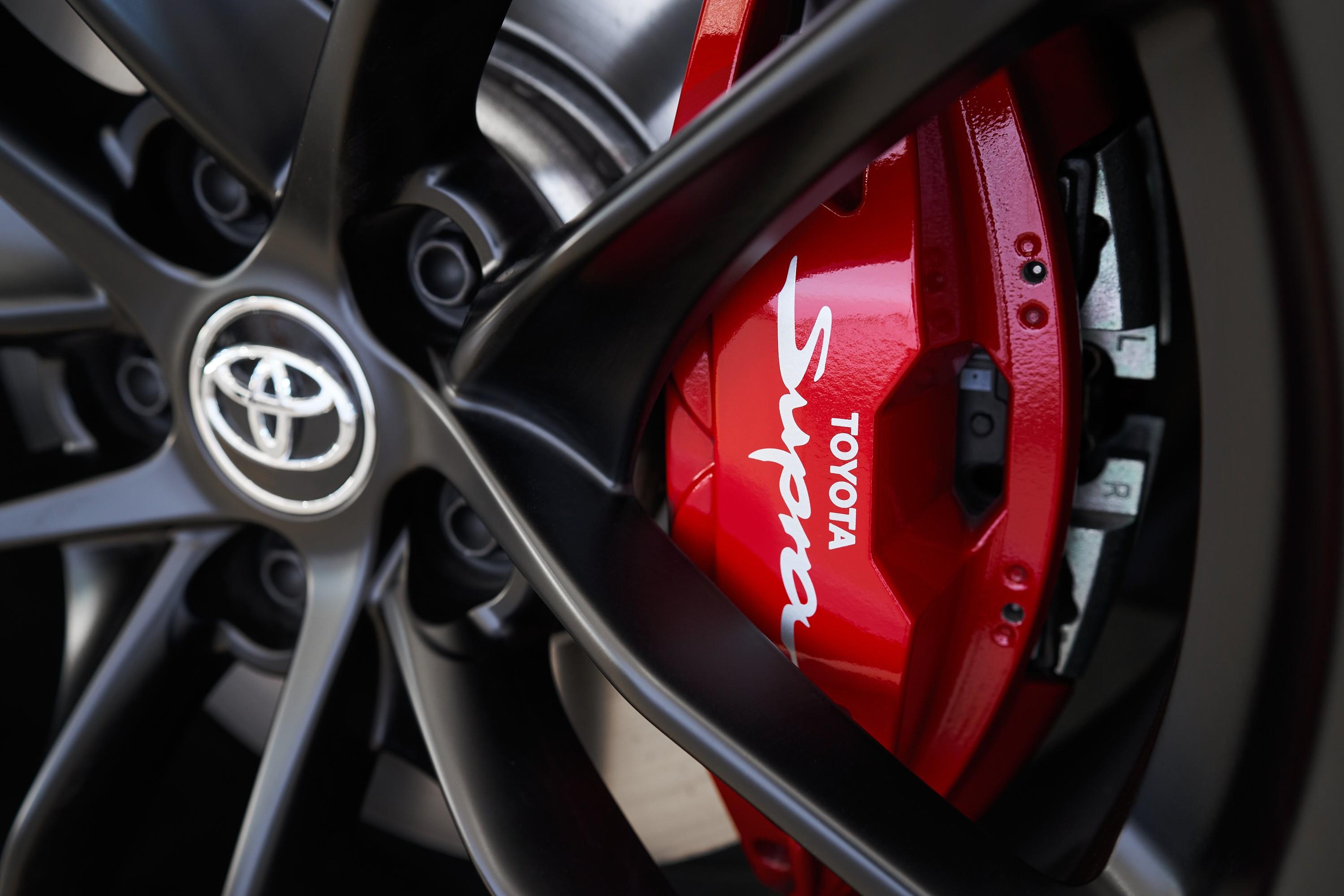 Download 2021 Toyota GR Supra 2.0 [US-spec] - Brakes HD Wallpaper 3000x2000 #49