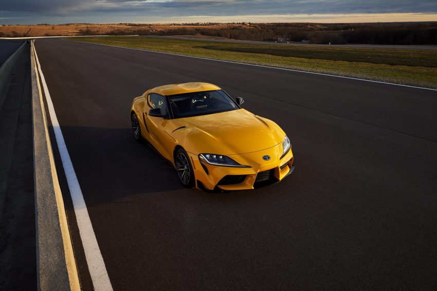 2021 Toyota GR Supra 2.0 [US-spec] - Front Wallpaper 850x566 #2