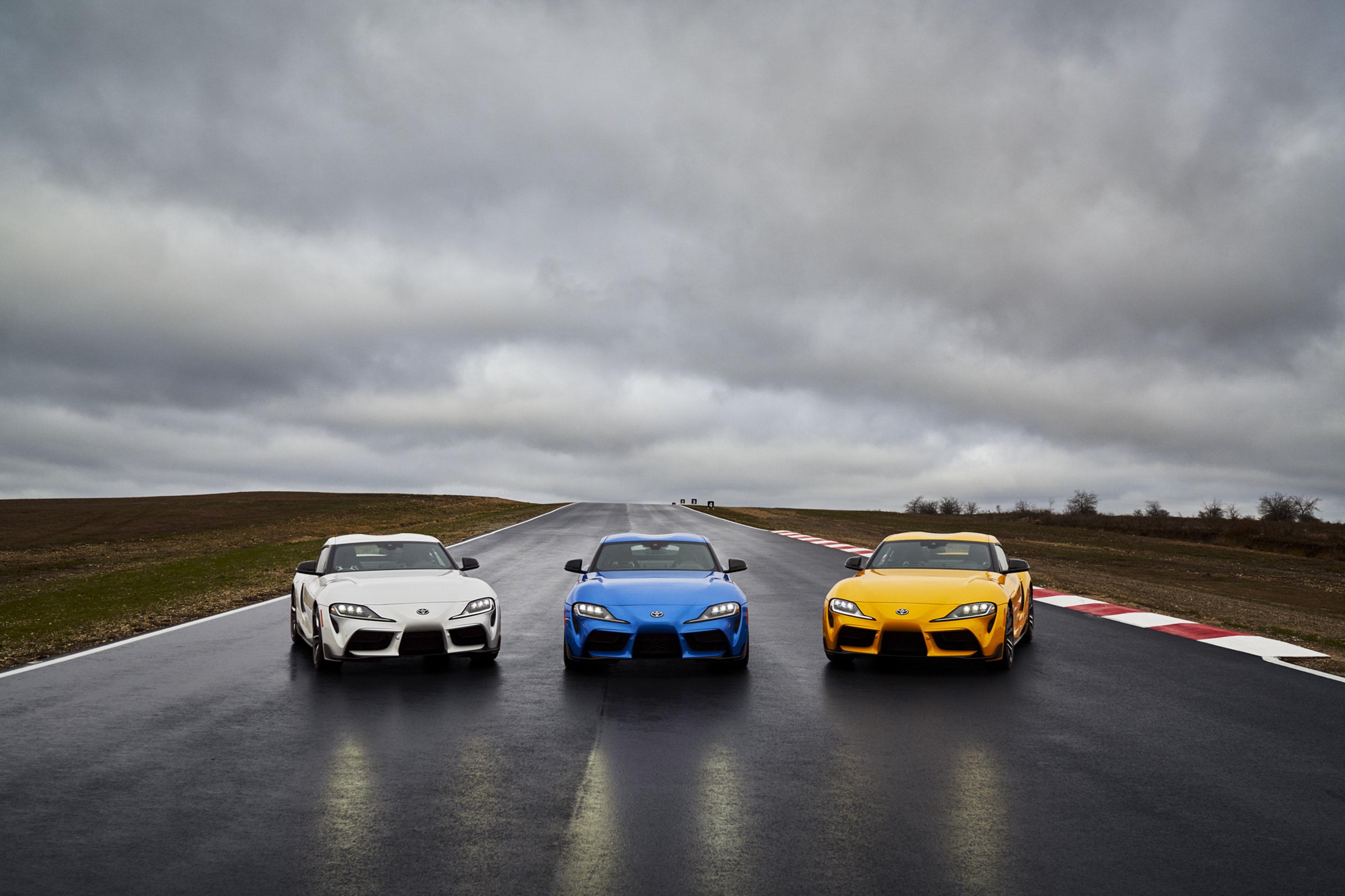 Download 2021 Toyota GR Supra 3.0 Premium [US-spec] - Front HD Wallpaper 3600x2399 #44