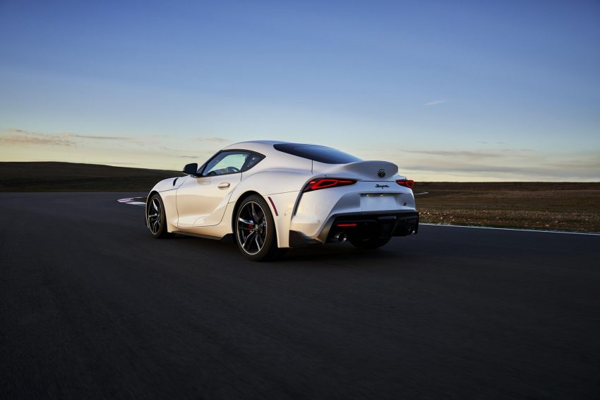 2021 Toyota GR Supra 3.0 Premium [US-spec] - Rear Three-Quarter Wallpaper 850x566 #38