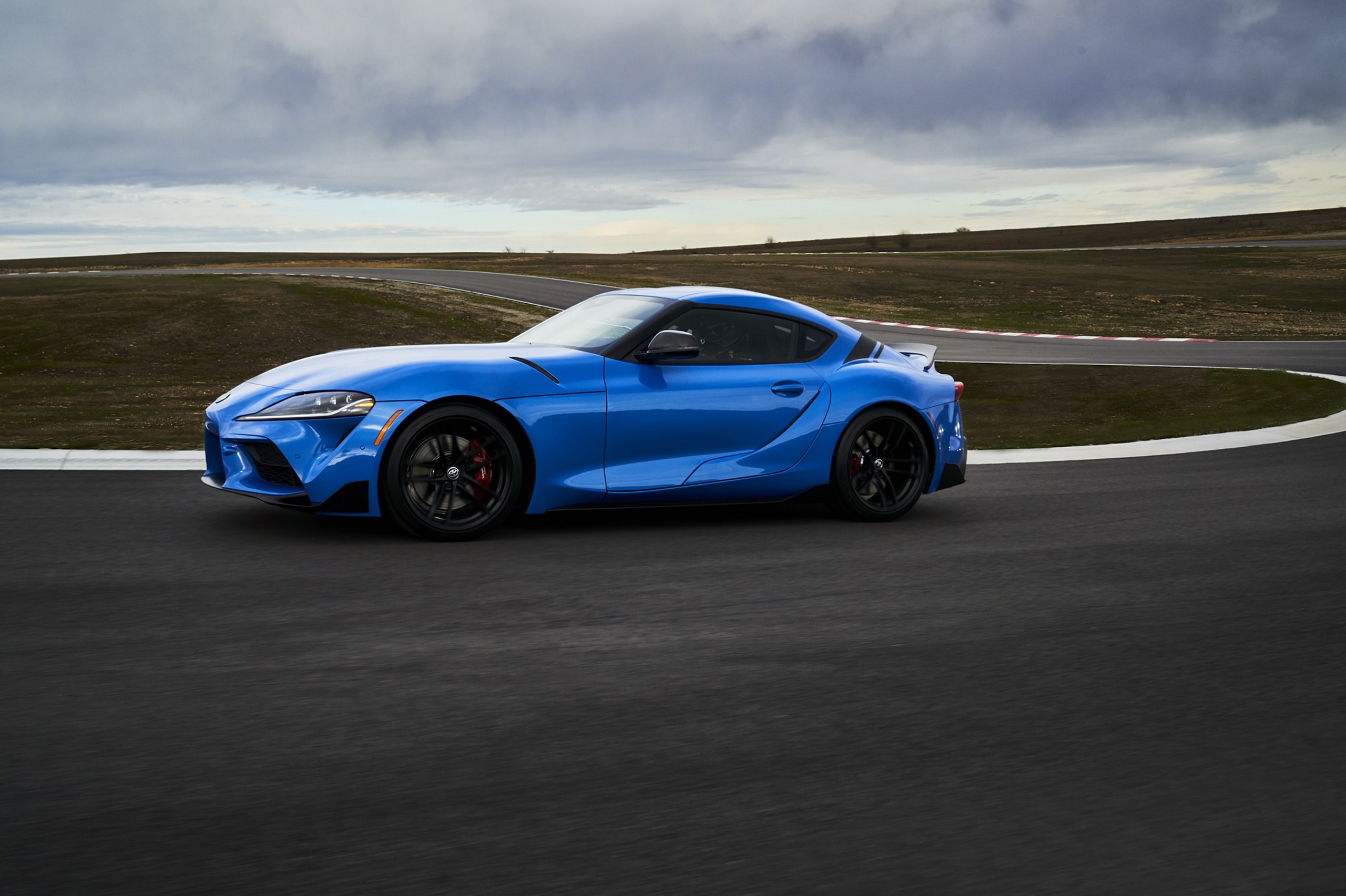 Download 2021 Toyota GR Supra A91 Edition - Front Three-Quarter HD Wallpaper 2560x1705 #2