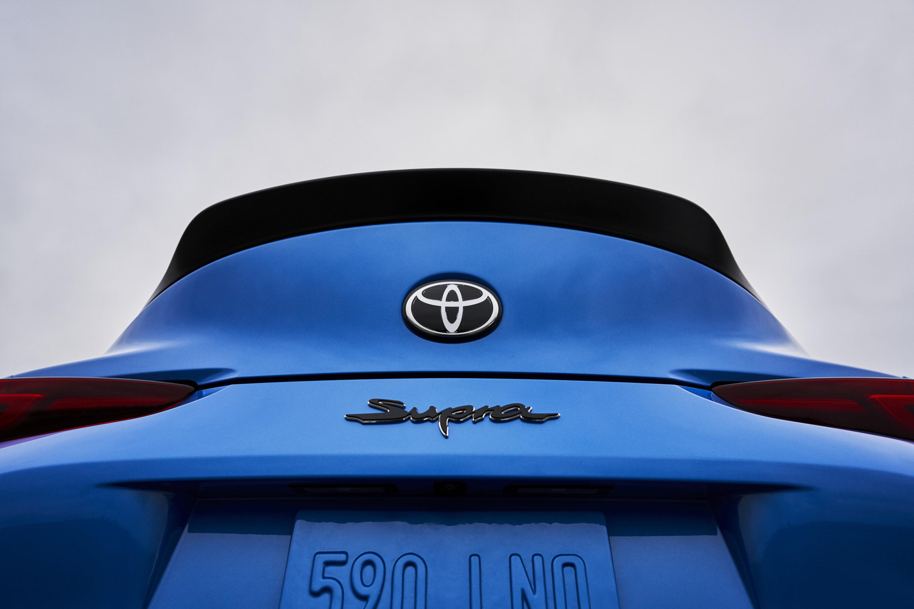 Download 2021 Toyota GR Supra A91 Edition [US-spec] - Spoiler HD Wallpaper 3600x2399 #55