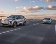 2022 Chevrolet Bolt EUV - Front Three-Quarter Wallpaper 190x150