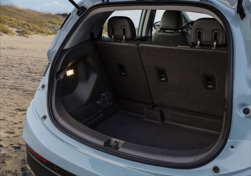 2022 Chevrolet Bolt EV - Trunk Wallpaper 850x595 #19
