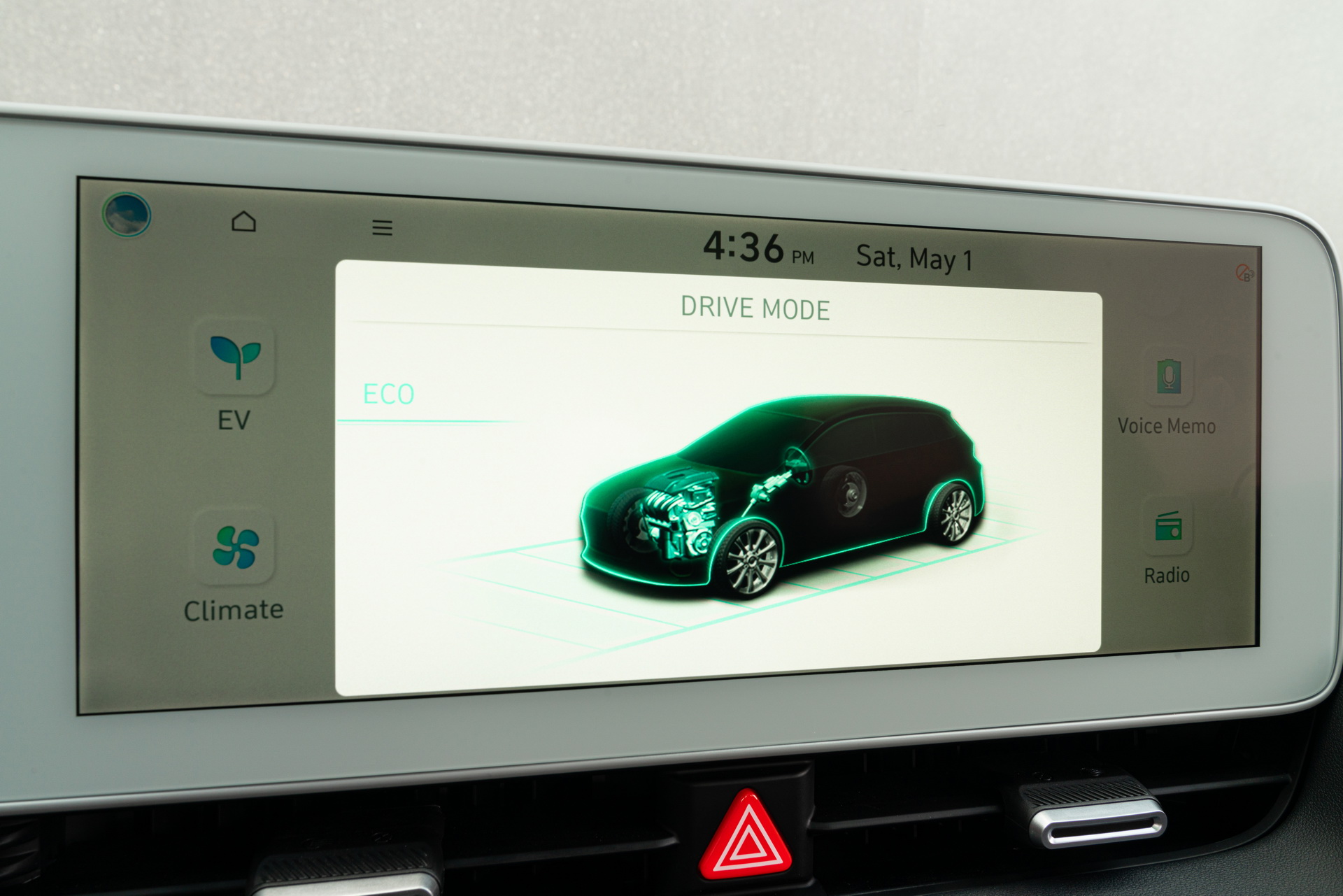 Download 2022 Hyundai Ioniq 5 - Central Console HD Wallpaper 1920x1281 #215