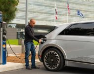 2022 Hyundai Ioniq 5 - Charging Wallpaper 190x150