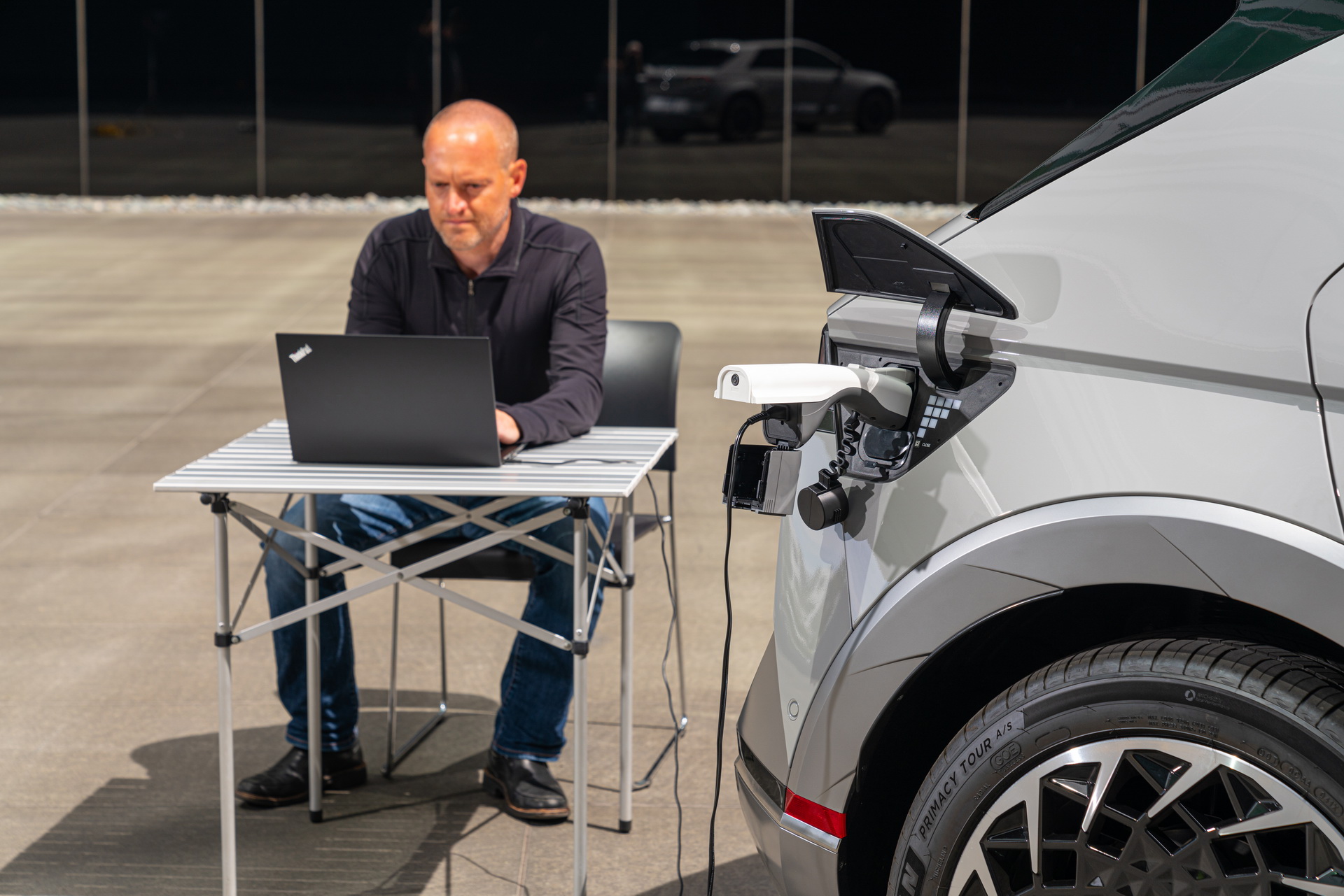 Download 2022 Hyundai Ioniq 5 - Charging HD Wallpaper 1920x1281 #150