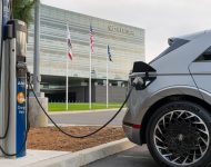 2022 Hyundai Ioniq 5 - Charging Wallpaper 190x150
