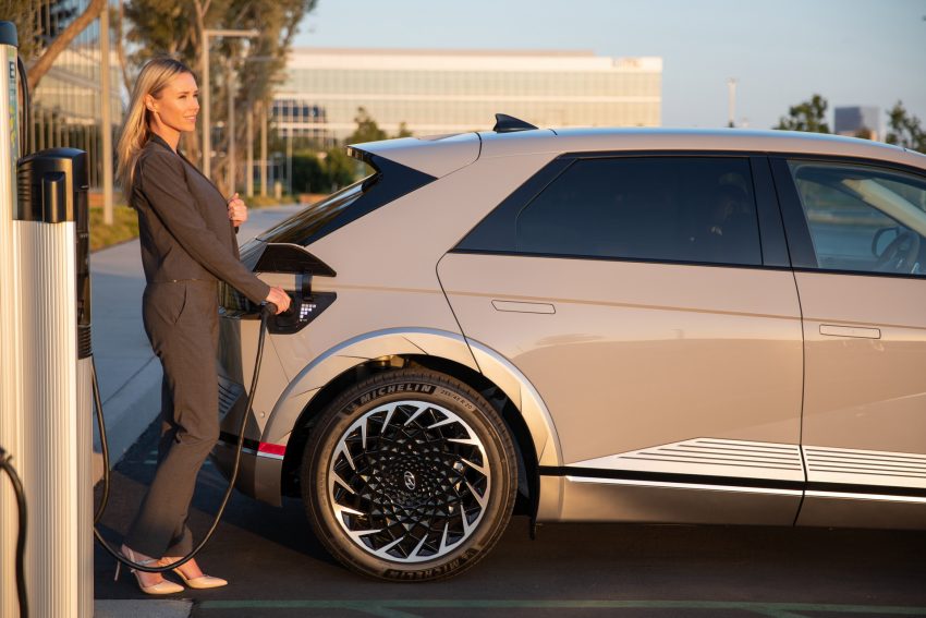 2022 Hyundai Ioniq 5 - Charging HD Wallpapers 850x567 #154 2022 Hyundai Ioniq 5 - Charging Wallpaper 850x567 #154