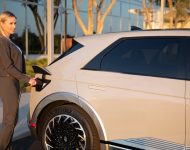 2022 Hyundai Ioniq 5 - Charging Wallpaper 190x150