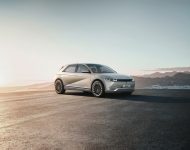 2022 Hyundai Ioniq 5 - Front Three-Quarter Wallpaper 190x150
