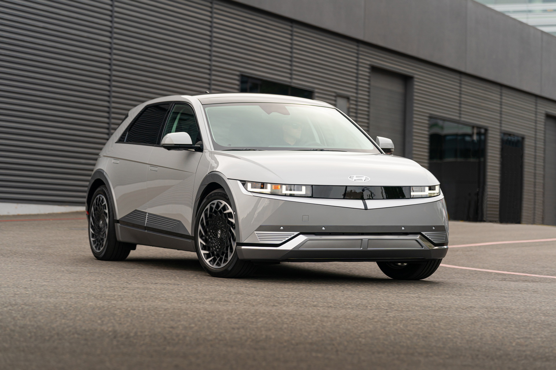 Download 2022 Hyundai Ioniq 5 - Front HD Wallpaper 1920x1280 #72