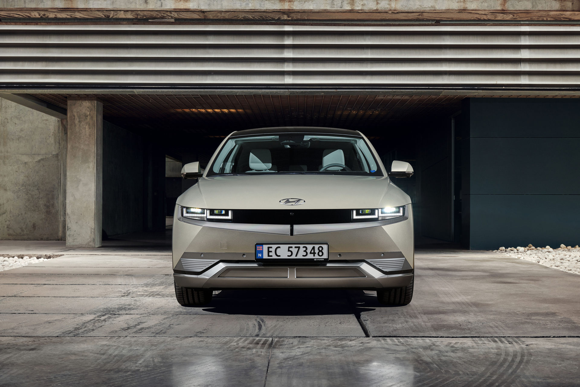 Download 2022 Hyundai Ioniq 5 - Front HD Wallpaper 1920x1280 #29