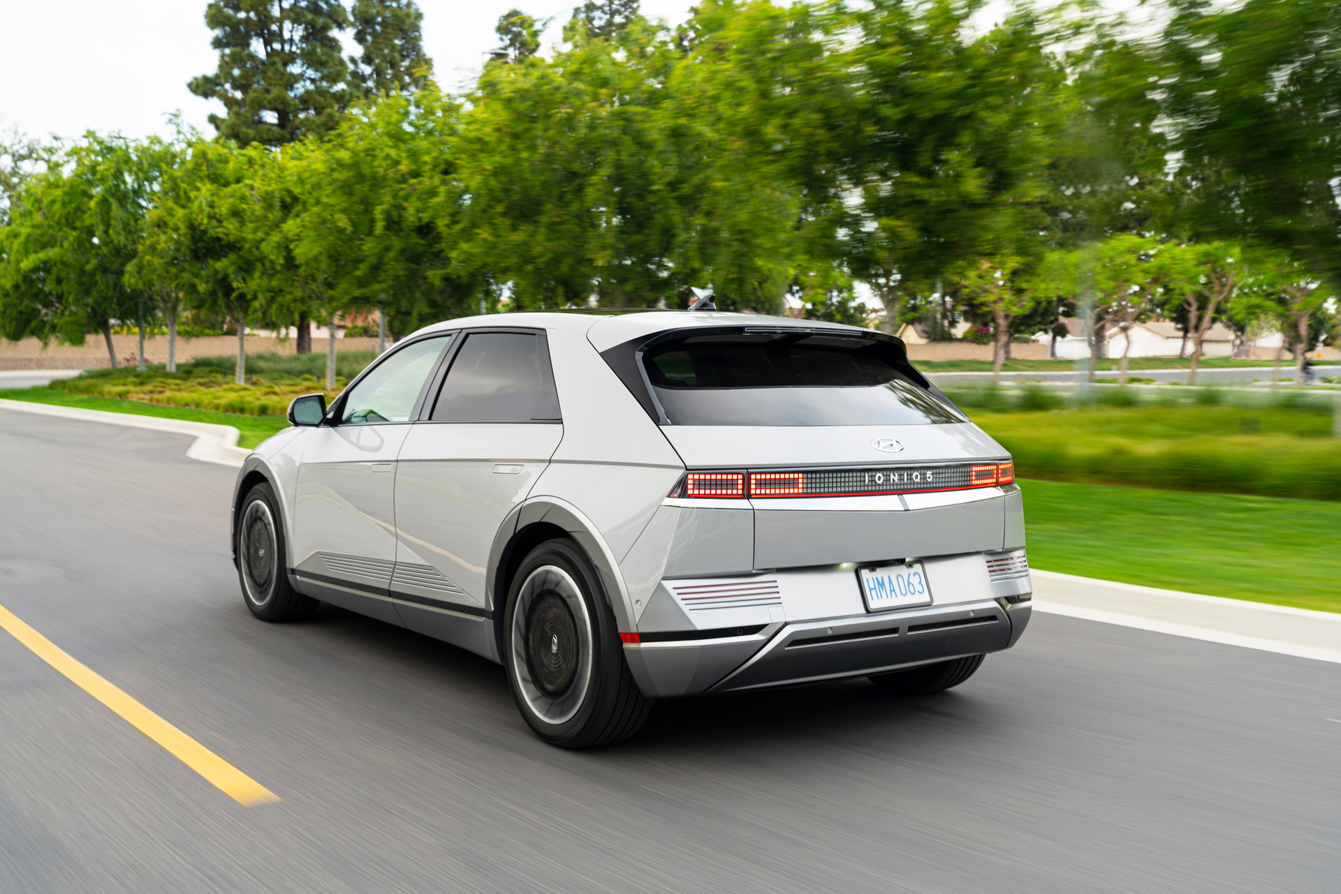 Download 2022 Hyundai Ioniq 5 - Rear Three-Quarter HD Wallpaper 1920x1281 #55