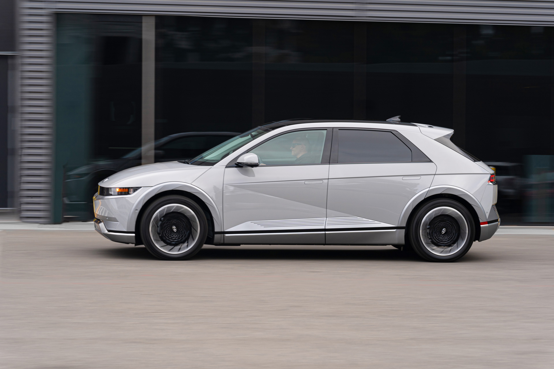 Download 2022 Hyundai Ioniq 5 - Side HD Wallpaper 1920x1280 #74