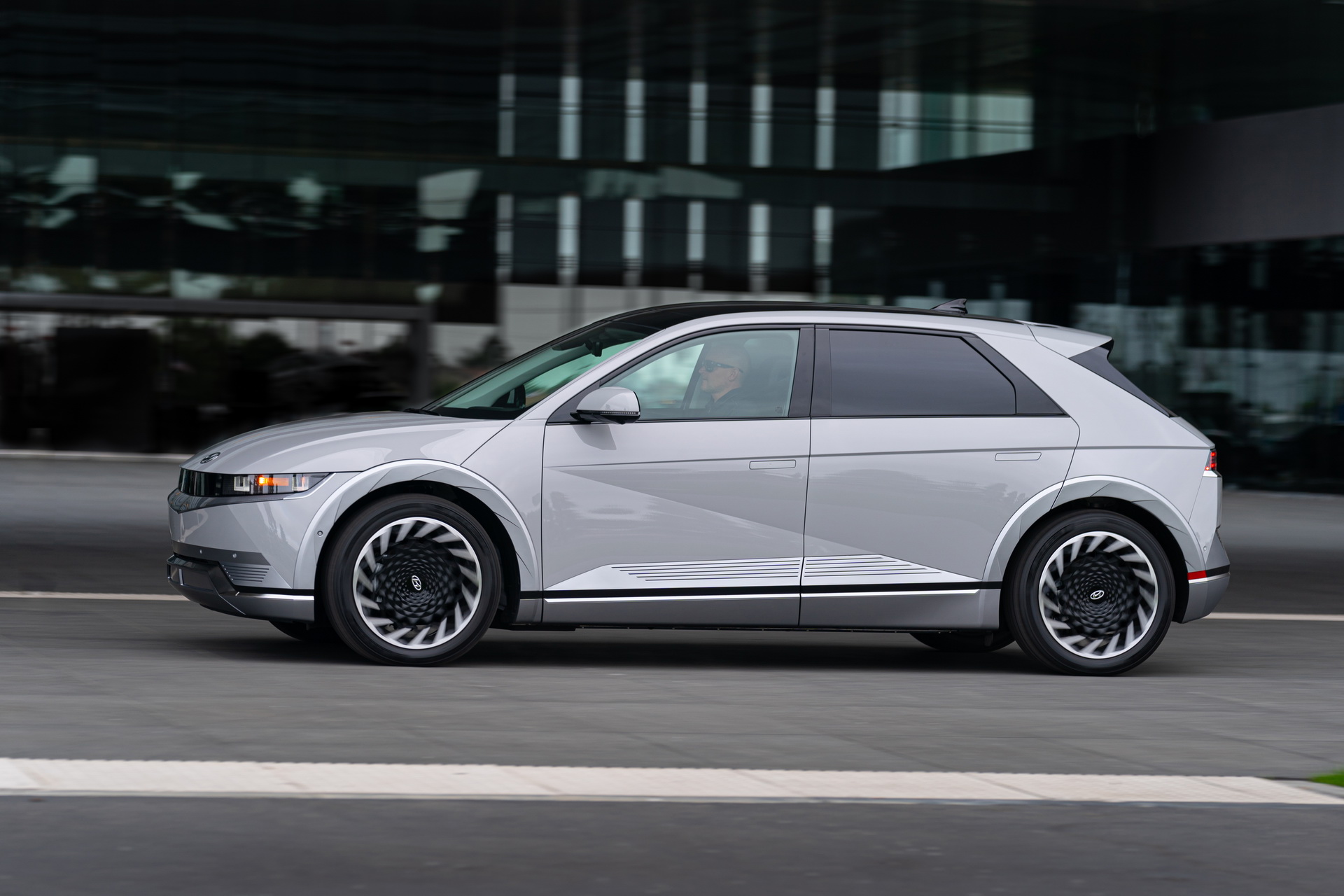 Download 2022 Hyundai Ioniq 5 - Side HD Wallpaper 1920x1280 #62