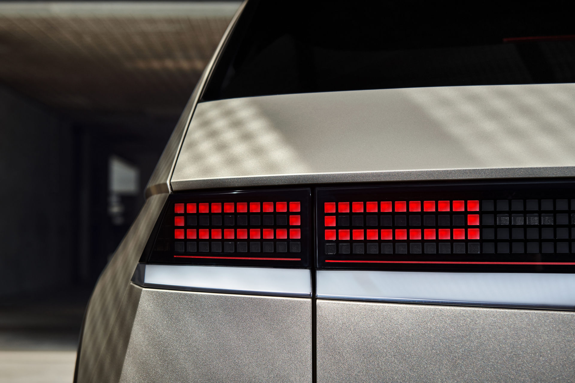 Download 2022 Hyundai Ioniq 5 - Tail Light HD Wallpaper 1920x1280 #34