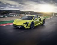 2022 McLaren Artura - Front Three-Quarter Wallpaper 190x150