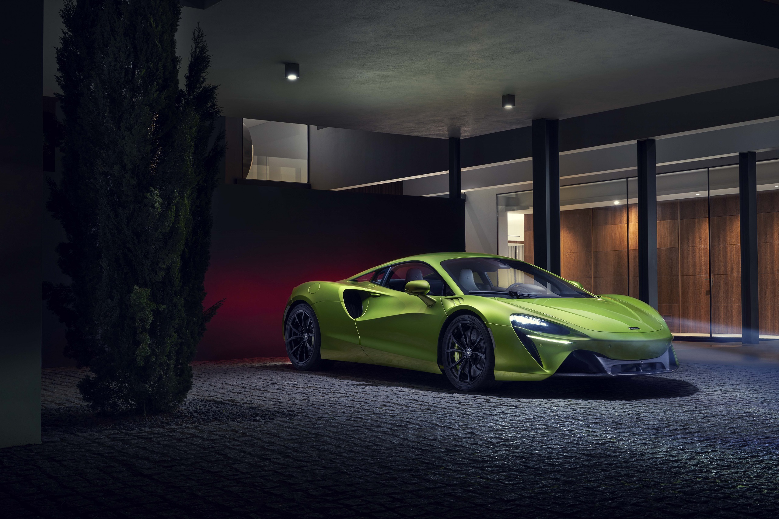 Download 2022 McLaren Artura - Front Three-Quarter HD Wallpaper 2560x1706 #23