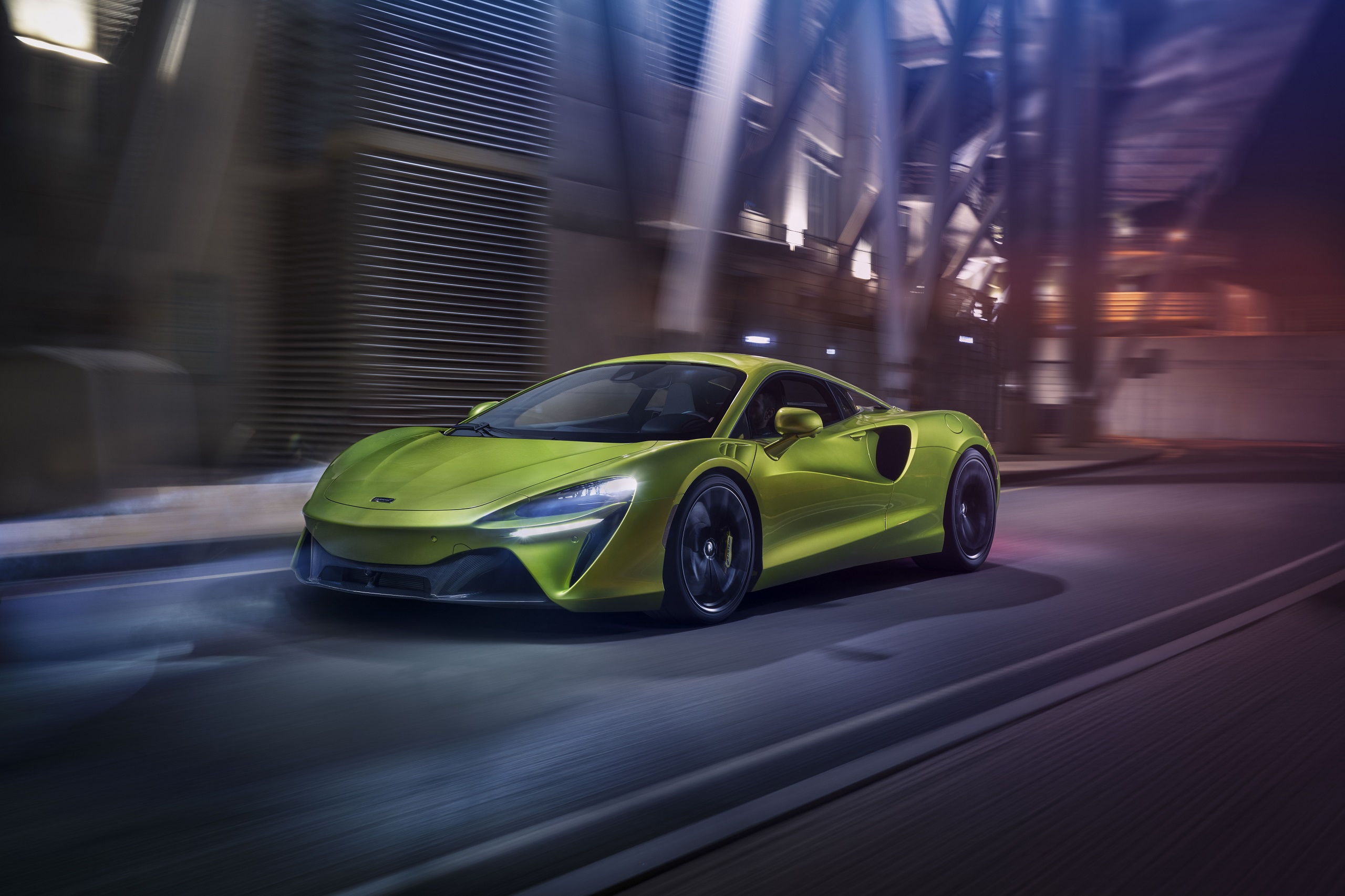 Download 2022 McLaren Artura - Front Three-Quarter HD Wallpaper 2560x1706 #24