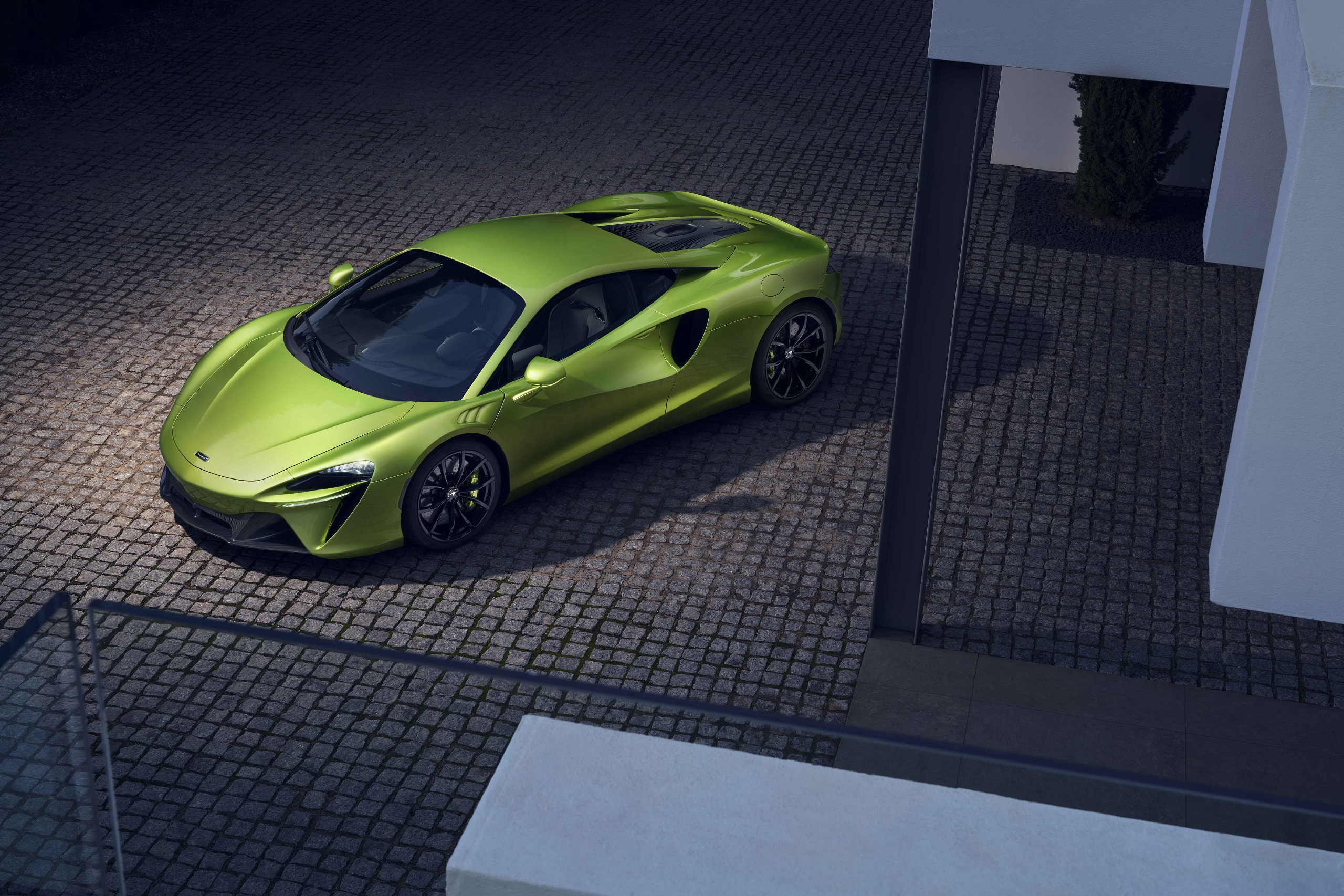 Download 2022 McLaren Artura - Top HD Wallpaper 2560x1706 #27