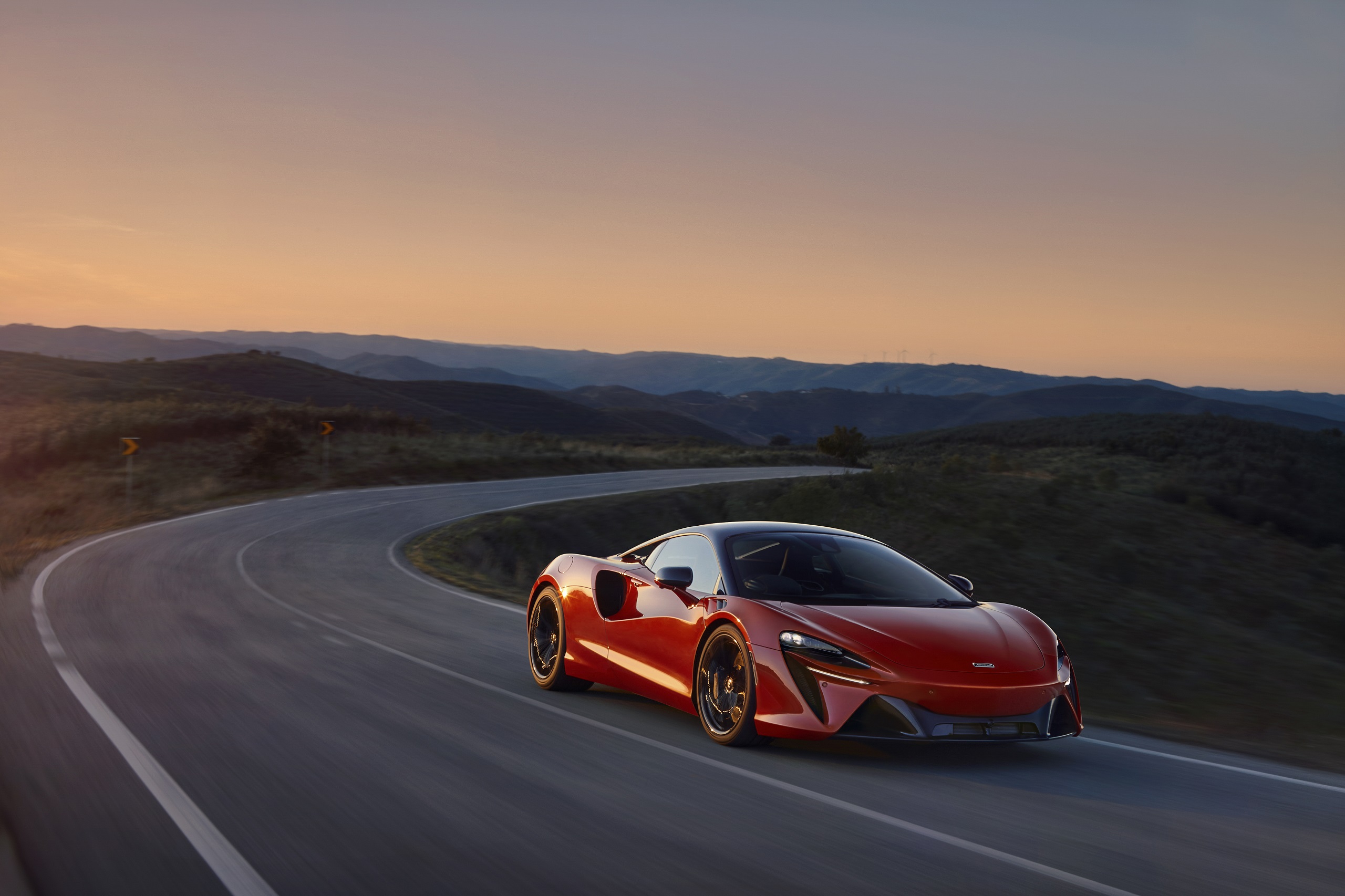 Download 2022 McLaren Artura [UK-spec] - Front Three-Quarter HD Wallpaper 2560x1706 #3